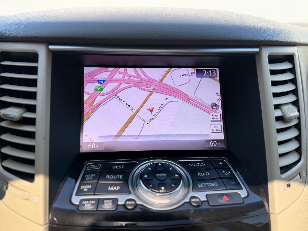 2014 INFINITI QX70 Image 19