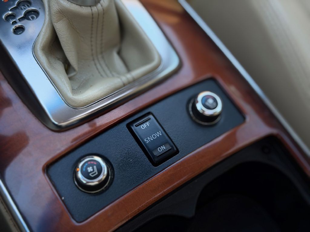 2014 INFINITI QX70 Image 22