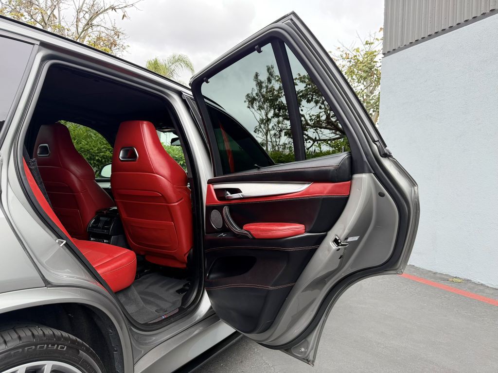 2015 BMW X5 Image 21