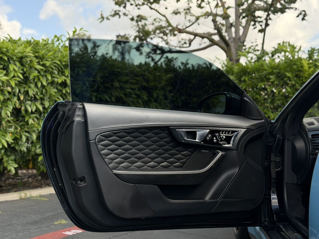 2017 Jaguar F-TYPE Image 19