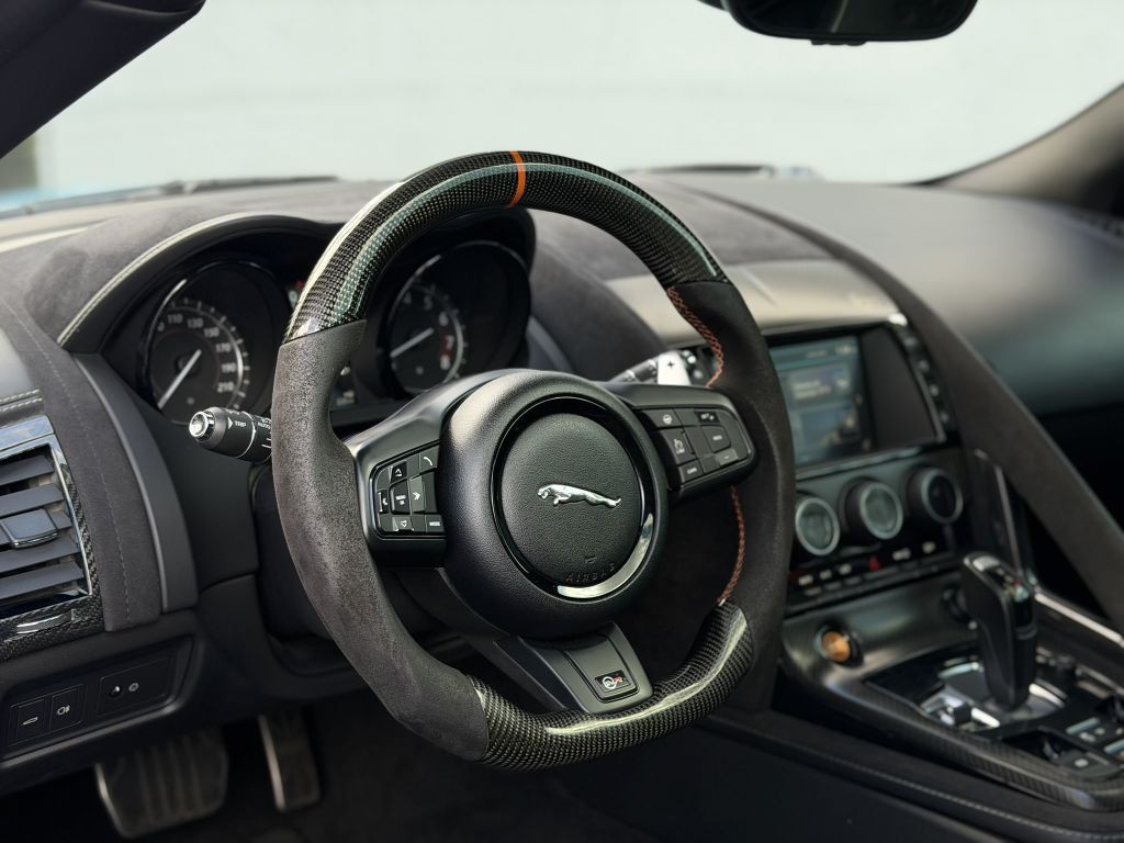 2017 Jaguar F-TYPE Image 22