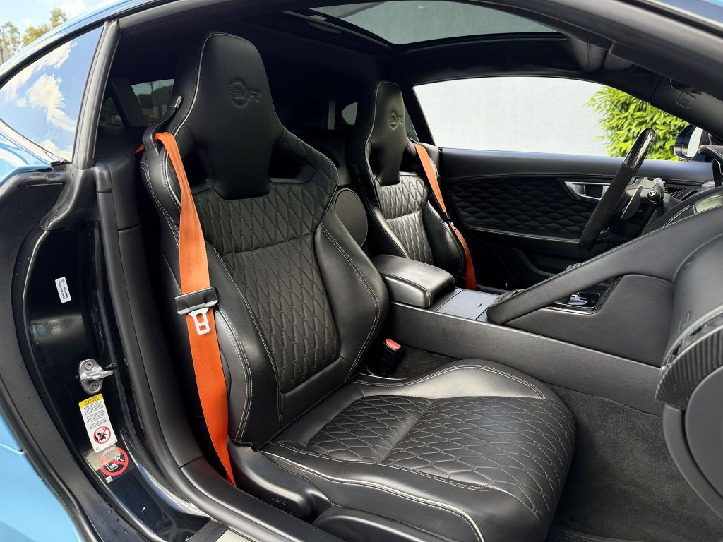 2017 Jaguar F-TYPE Image 28