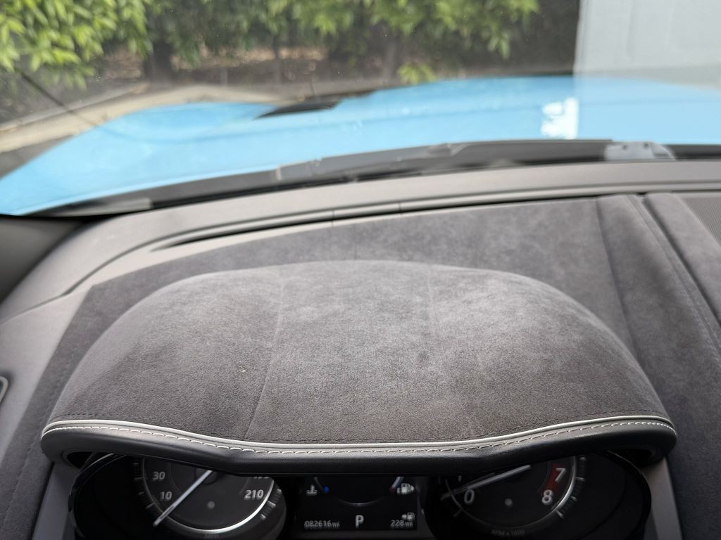 2017 Jaguar F-TYPE Image 34