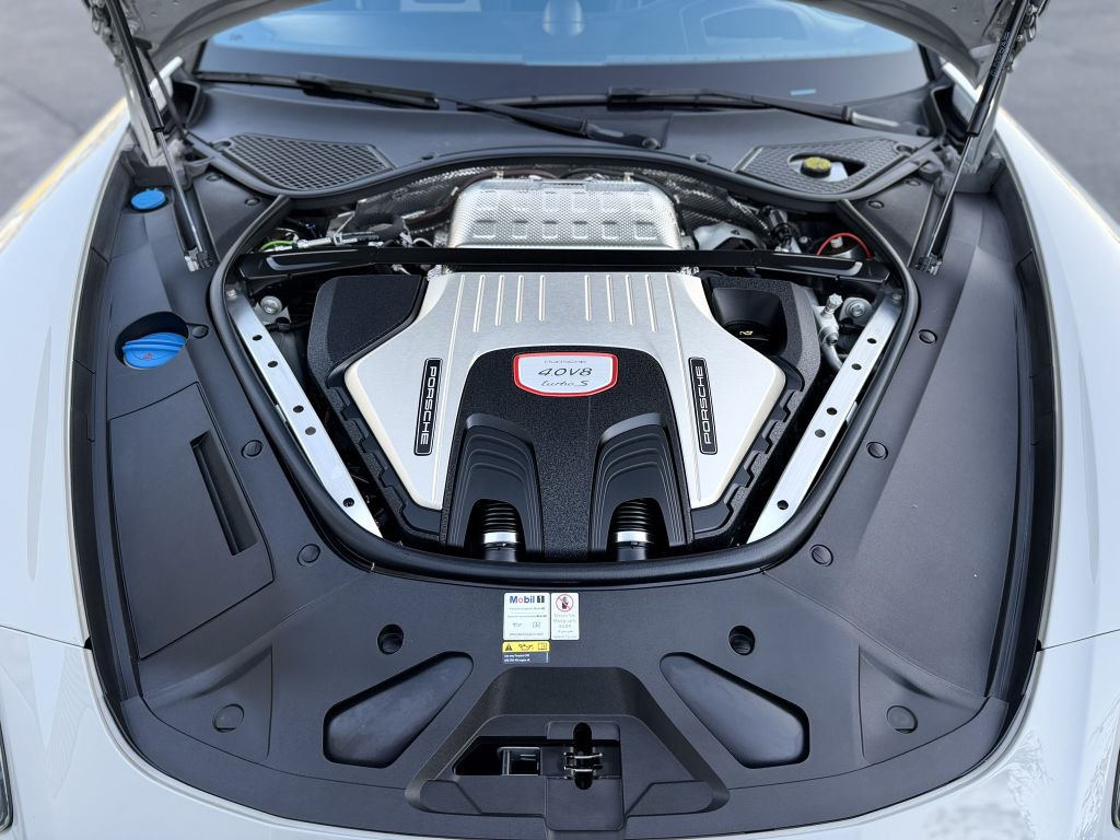 2022 Porsche Panamera Image 45