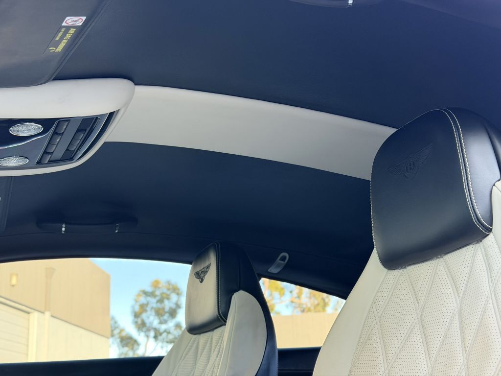 2014 Bentley Continental Image 19