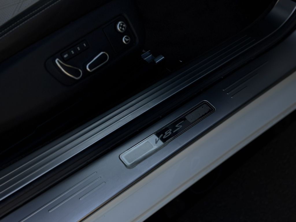 2014 Bentley Continental Image 27