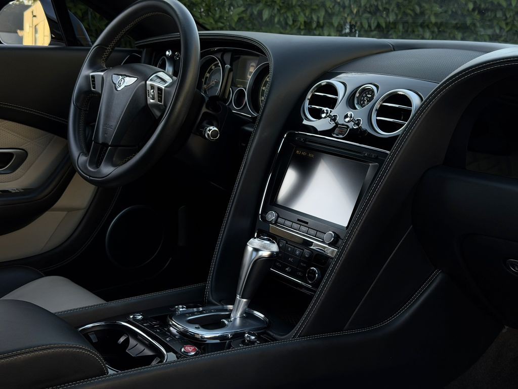2014 Bentley Continental Image 29