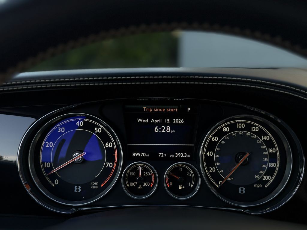 2014 Bentley Continental Image 31