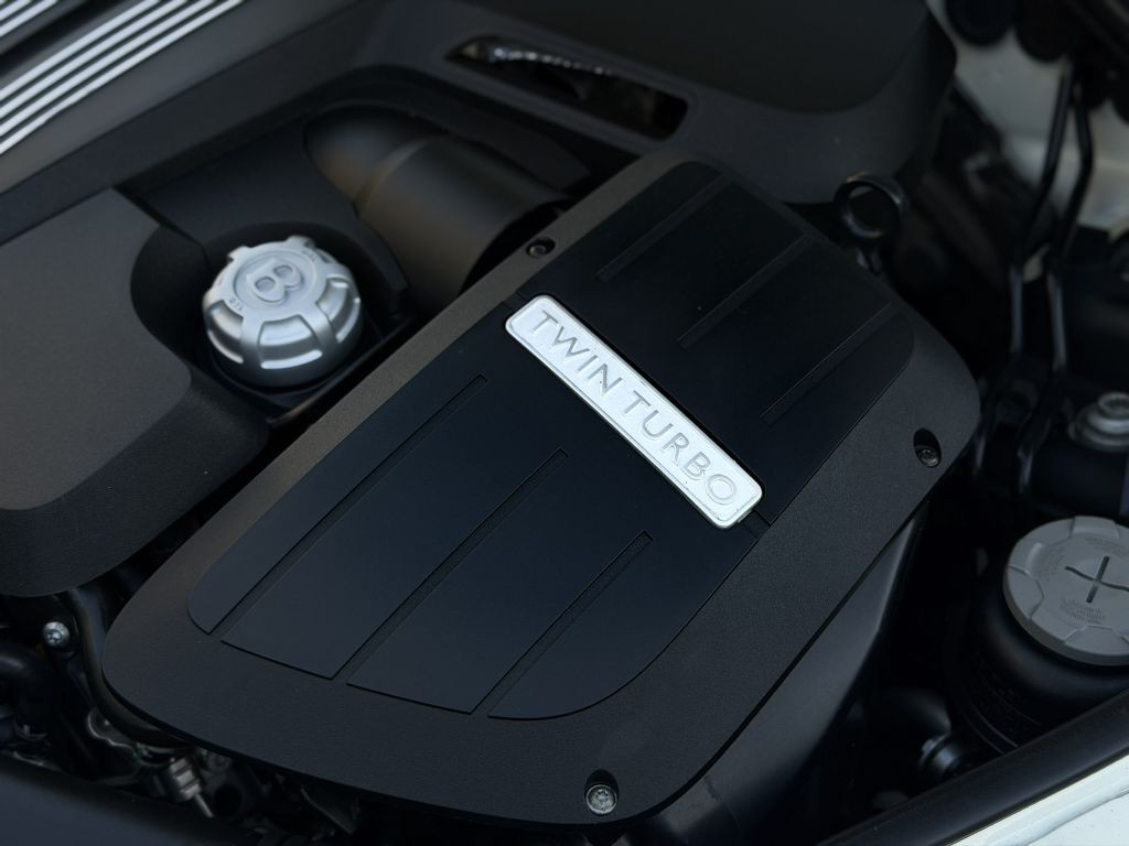 2014 Bentley Continental Image 35