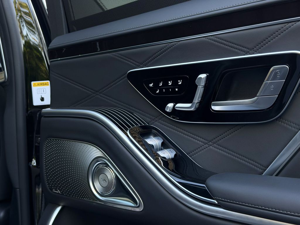 2022 Mercedes-Benz S-Class Image 36