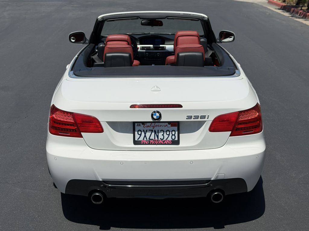 2013 BMW 3 Series Image 5