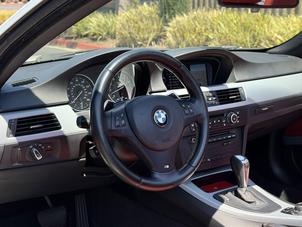 2013 BMW 3 Series Image 15