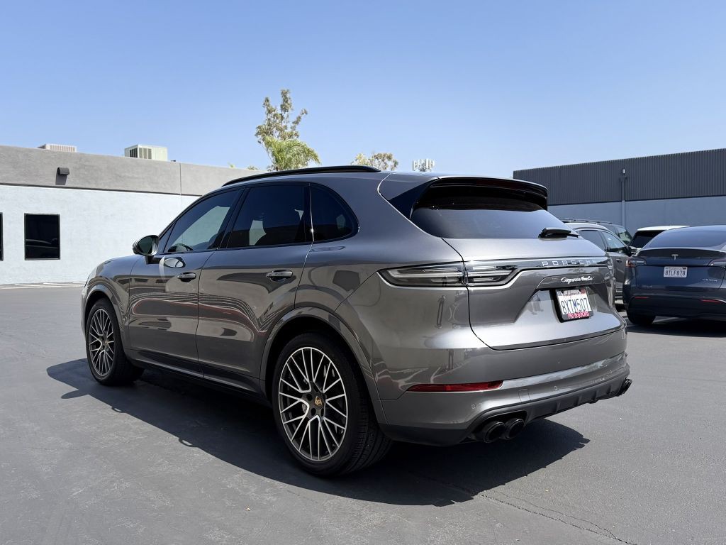 2021 Porsche Cayenne Image 7