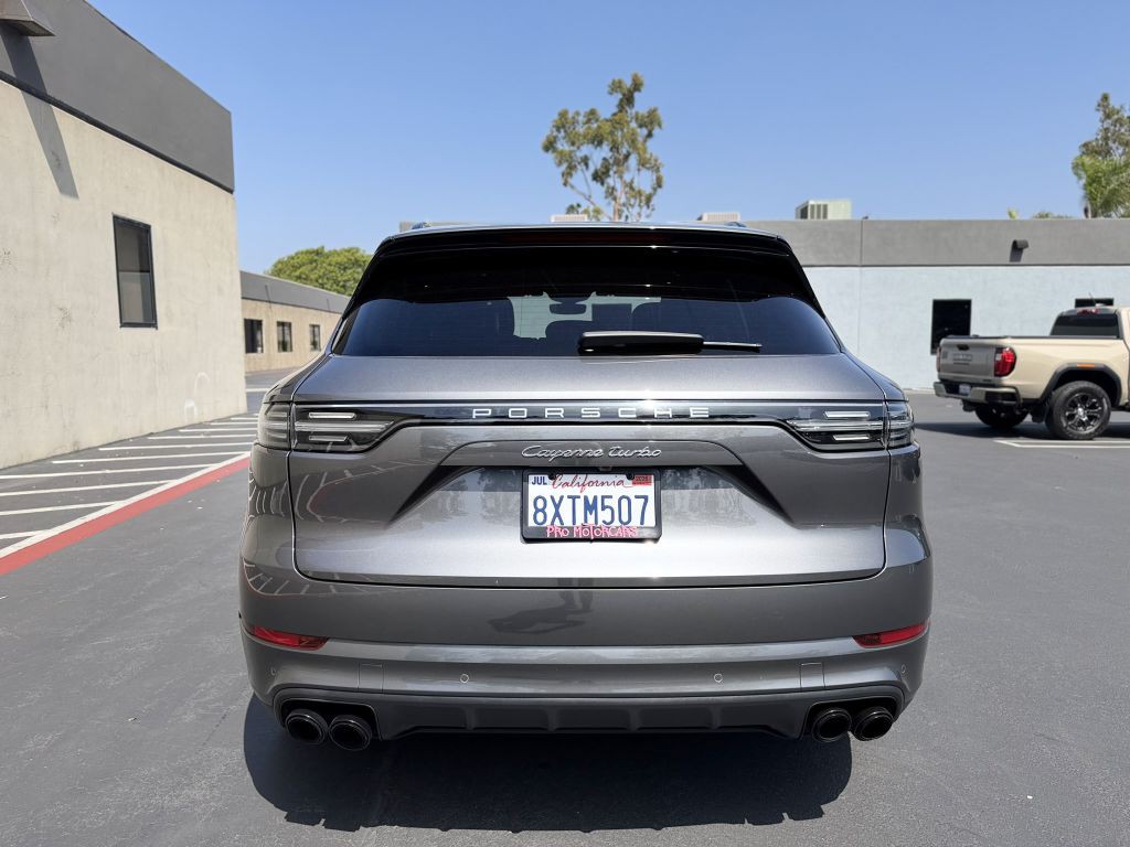 2021 Porsche Cayenne Image 8