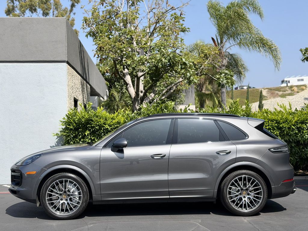 2021 Porsche Cayenne Image 9