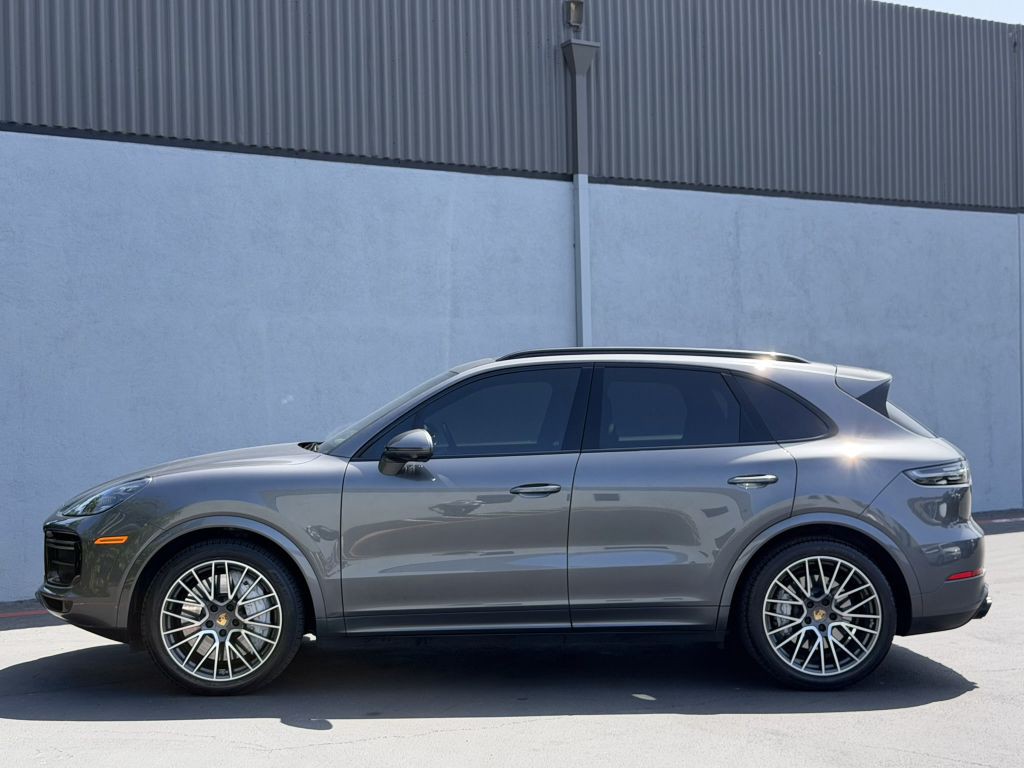2021 Porsche Cayenne Image 13