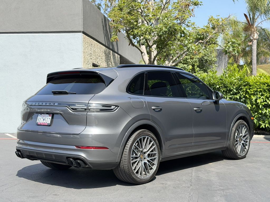 2021 Porsche Cayenne Image 16