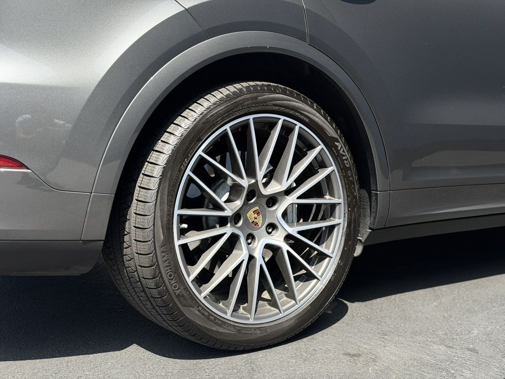 2021 Porsche Cayenne Image 18
