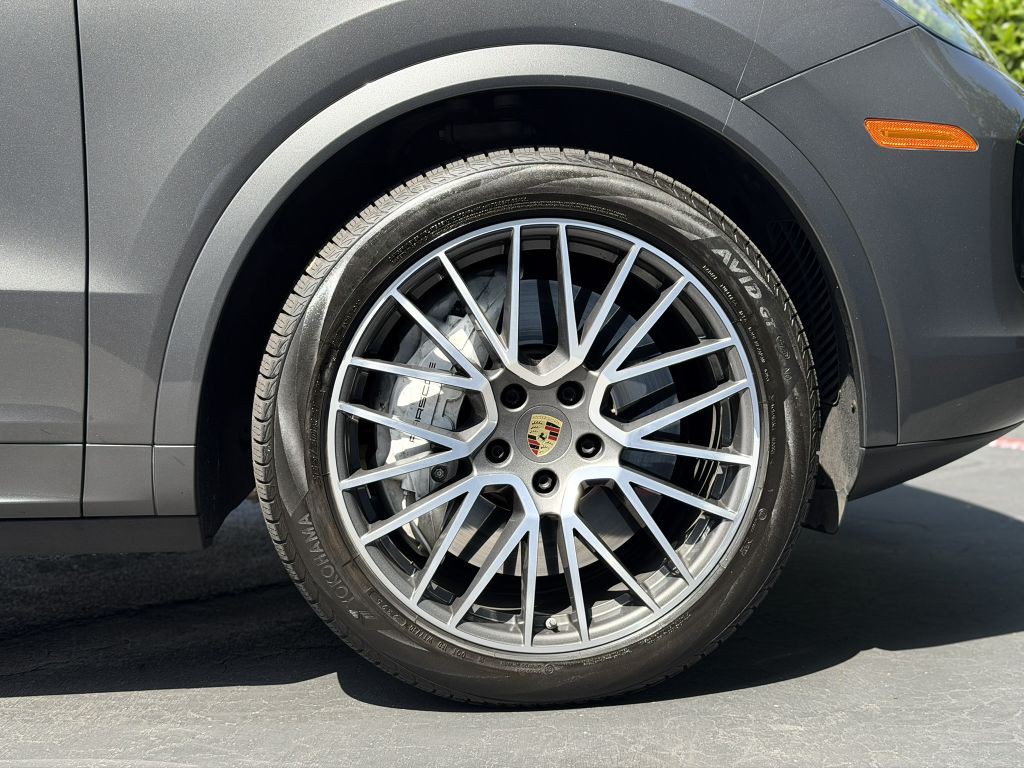 2021 Porsche Cayenne Image 19