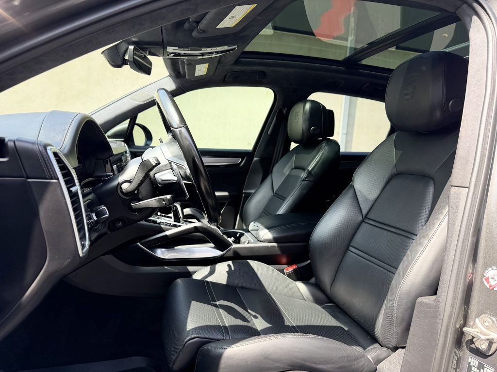 2021 Porsche Cayenne Image 25