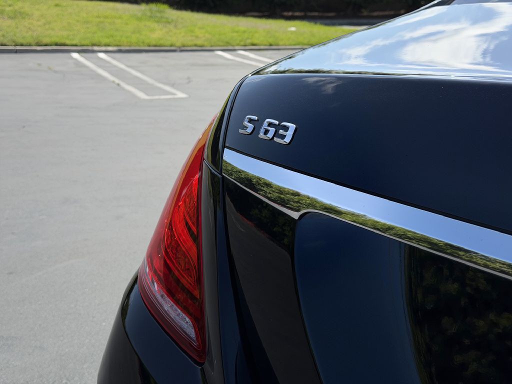 2015 Mercedes-Benz S-Class Image 12