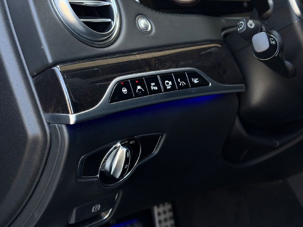 2015 Mercedes-Benz S-Class Image 16