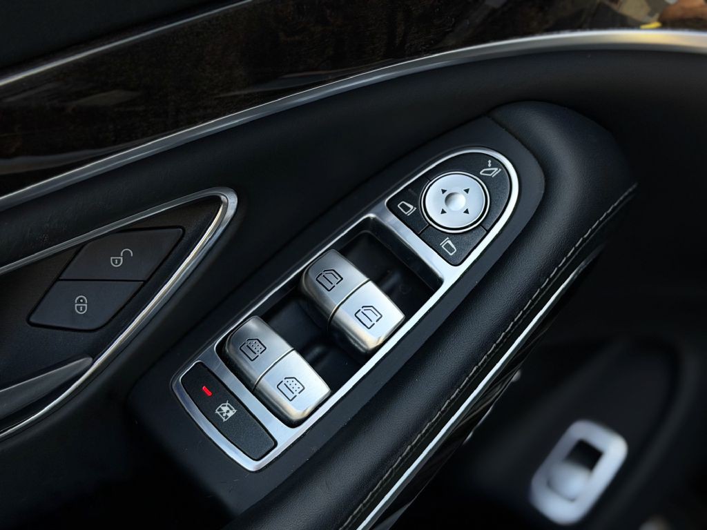 2015 Mercedes-Benz S-Class Image 18