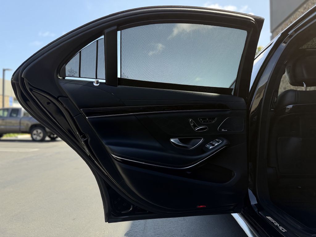 2015 Mercedes-Benz S-Class Image 23