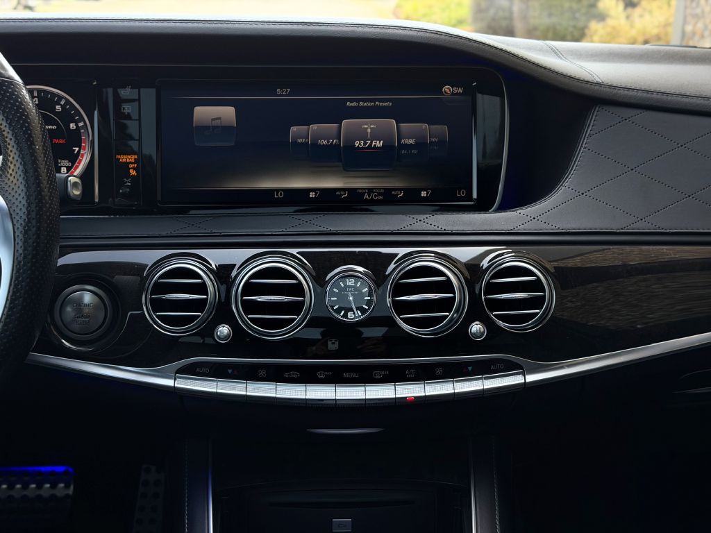 2015 Mercedes-Benz S-Class Image 32