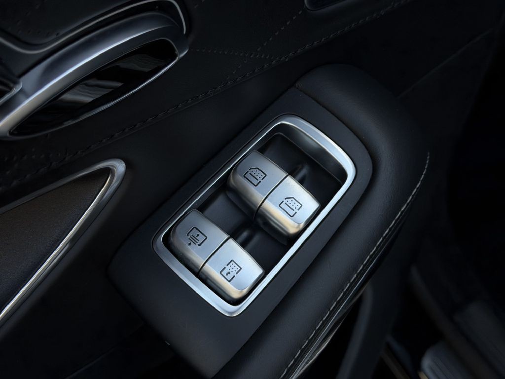 2015 Mercedes-Benz S-Class Image 40