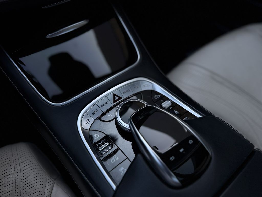 2018 Mercedes-Benz S-Class Image 25