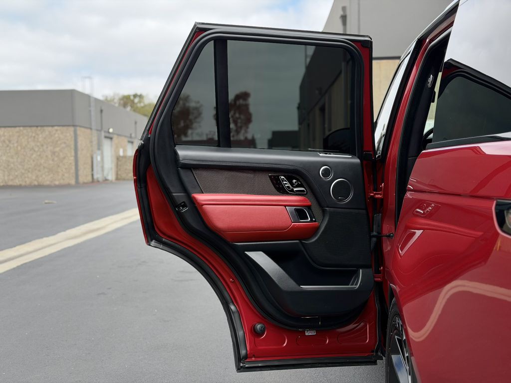 2018 Land Rover Range Rover Image 20