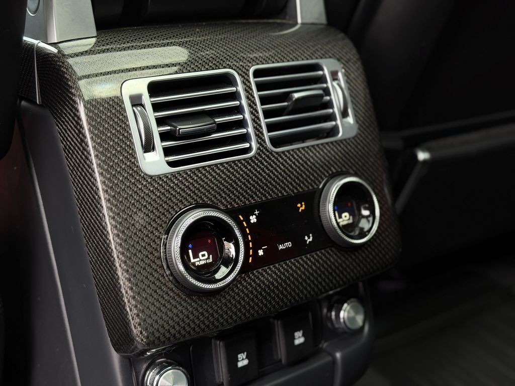 2018 Land Rover Range Rover Image 24