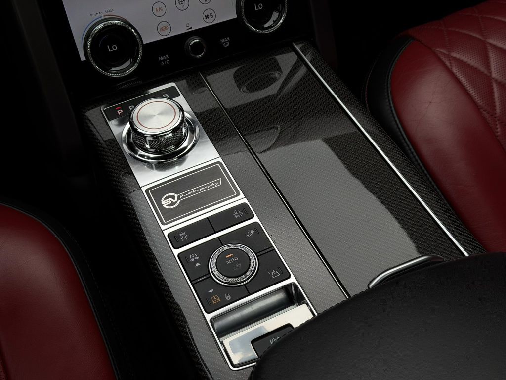 2018 Land Rover Range Rover Image 27