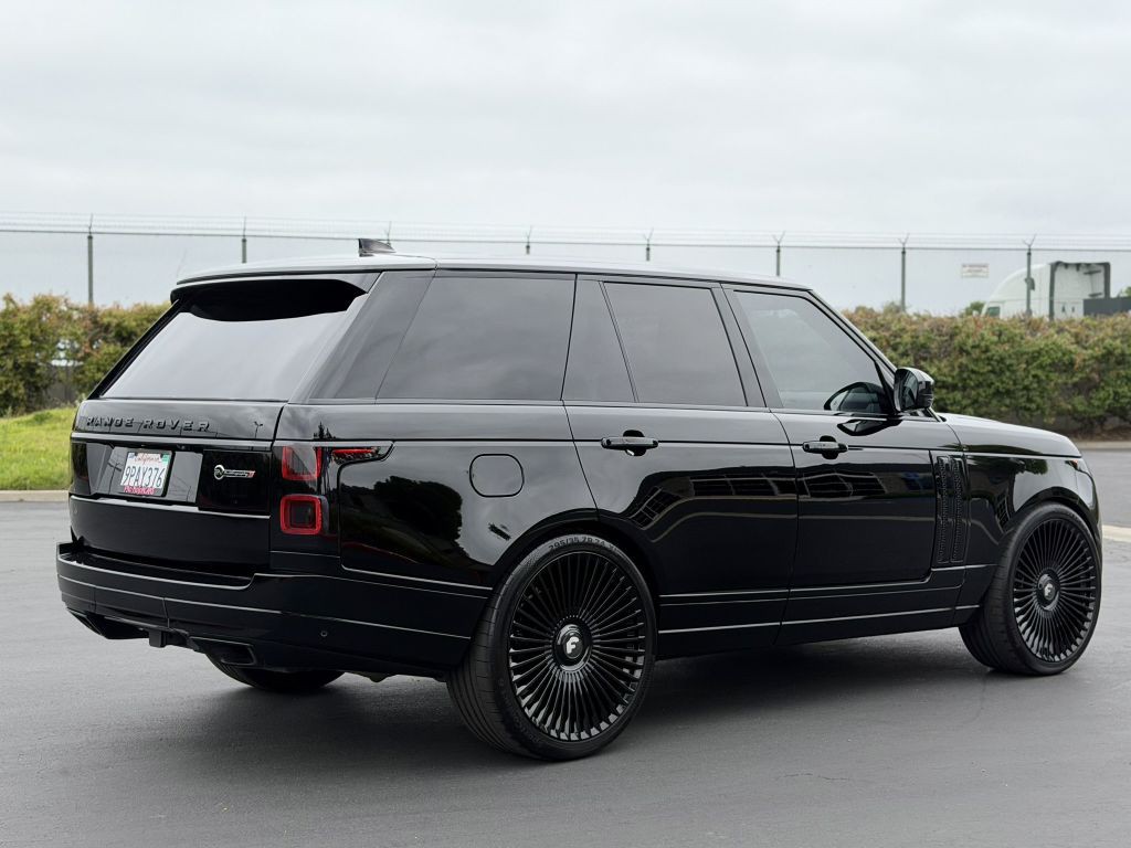 2021 Land Rover Range Rover Image 4