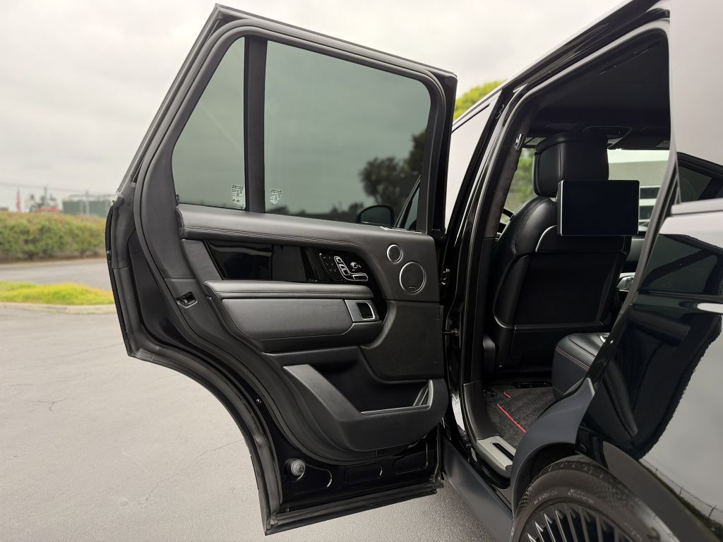 2021 Land Rover Range Rover Image 16