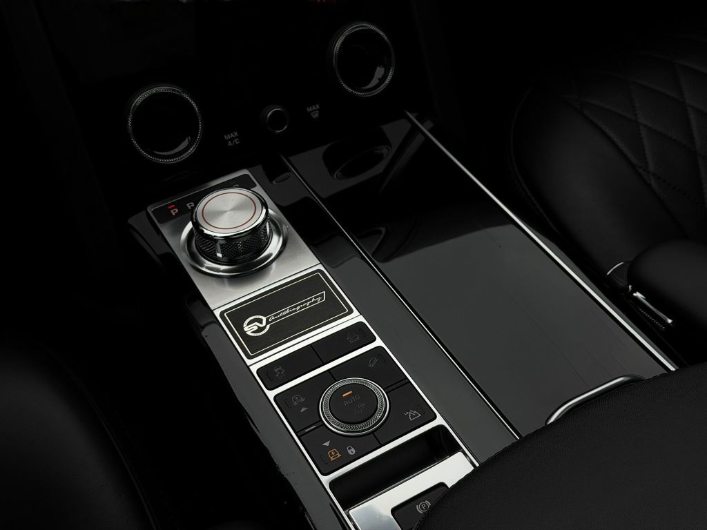 2021 Land Rover Range Rover Image 27