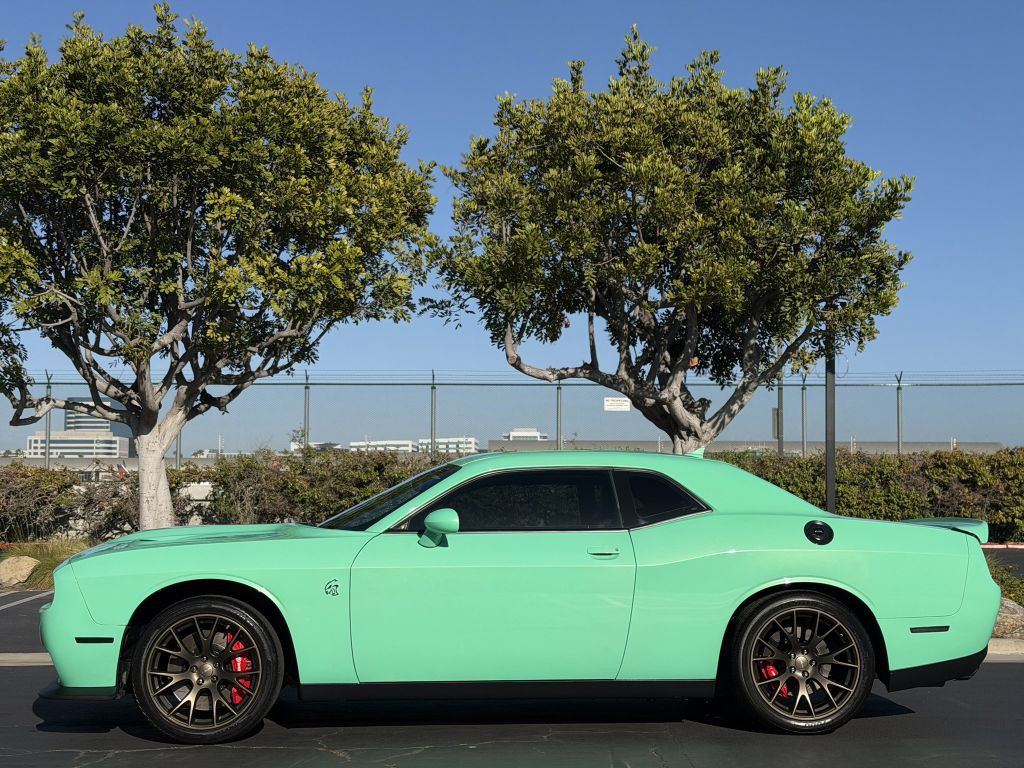 2016 Dodge Challenger Image 8