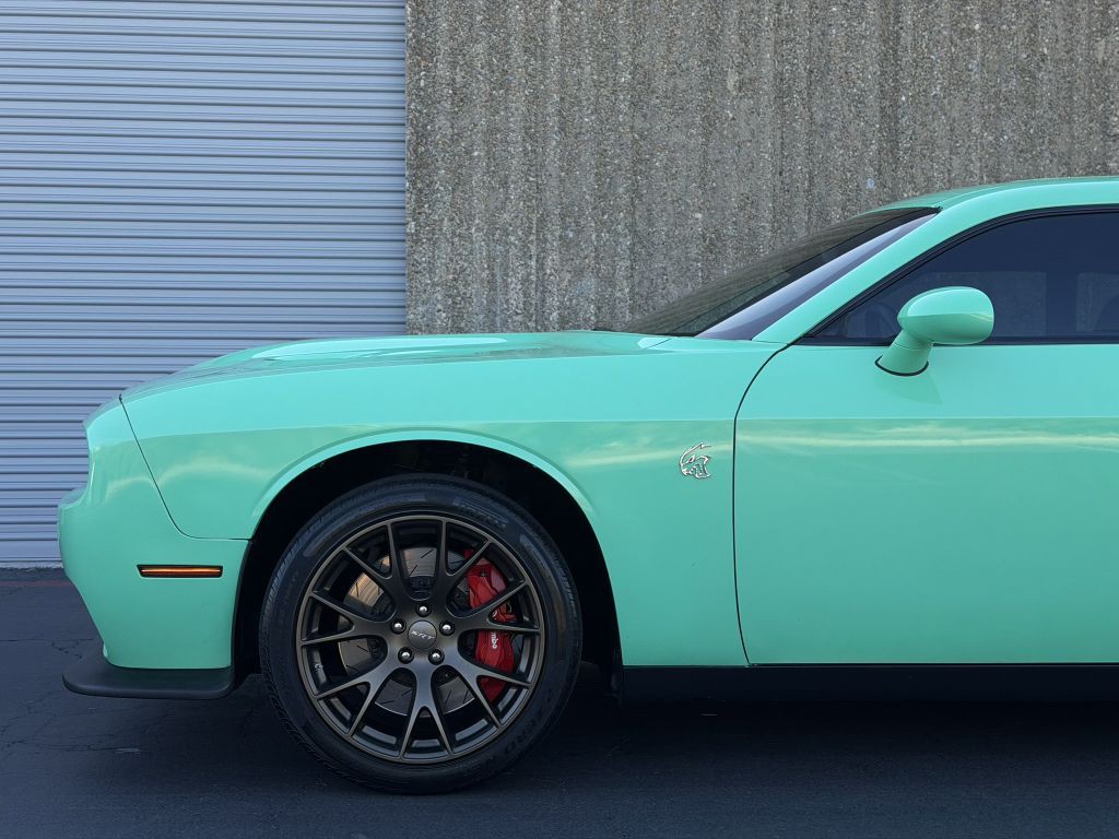 2016 Dodge Challenger Image 19