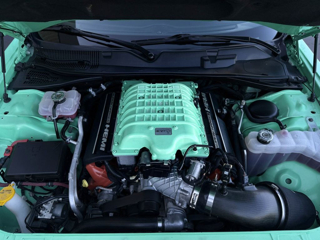 2016 Dodge Challenger Image 26