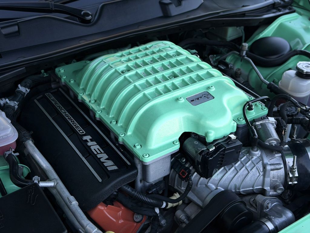 2016 Dodge Challenger Image 27