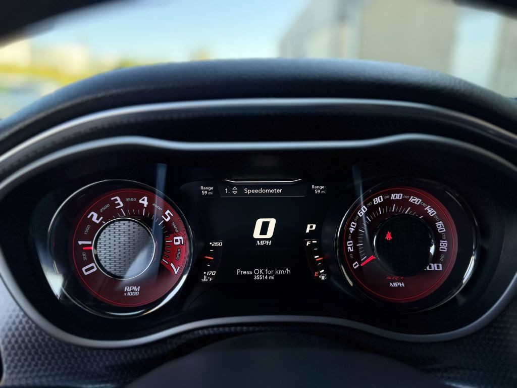 2016 Dodge Challenger Image 29