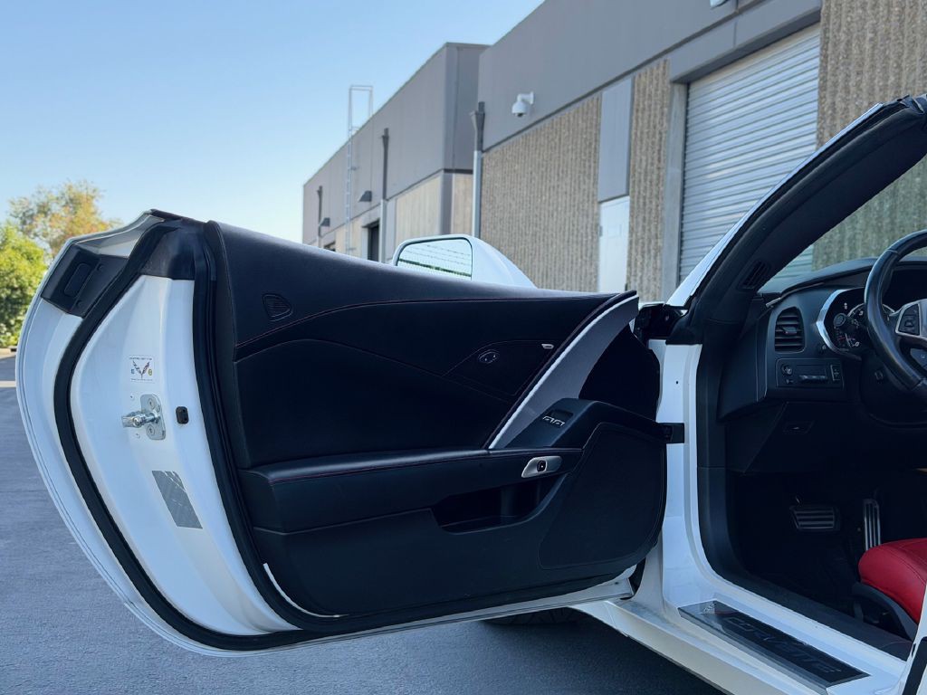 2016 Chevrolet Corvette Image 22