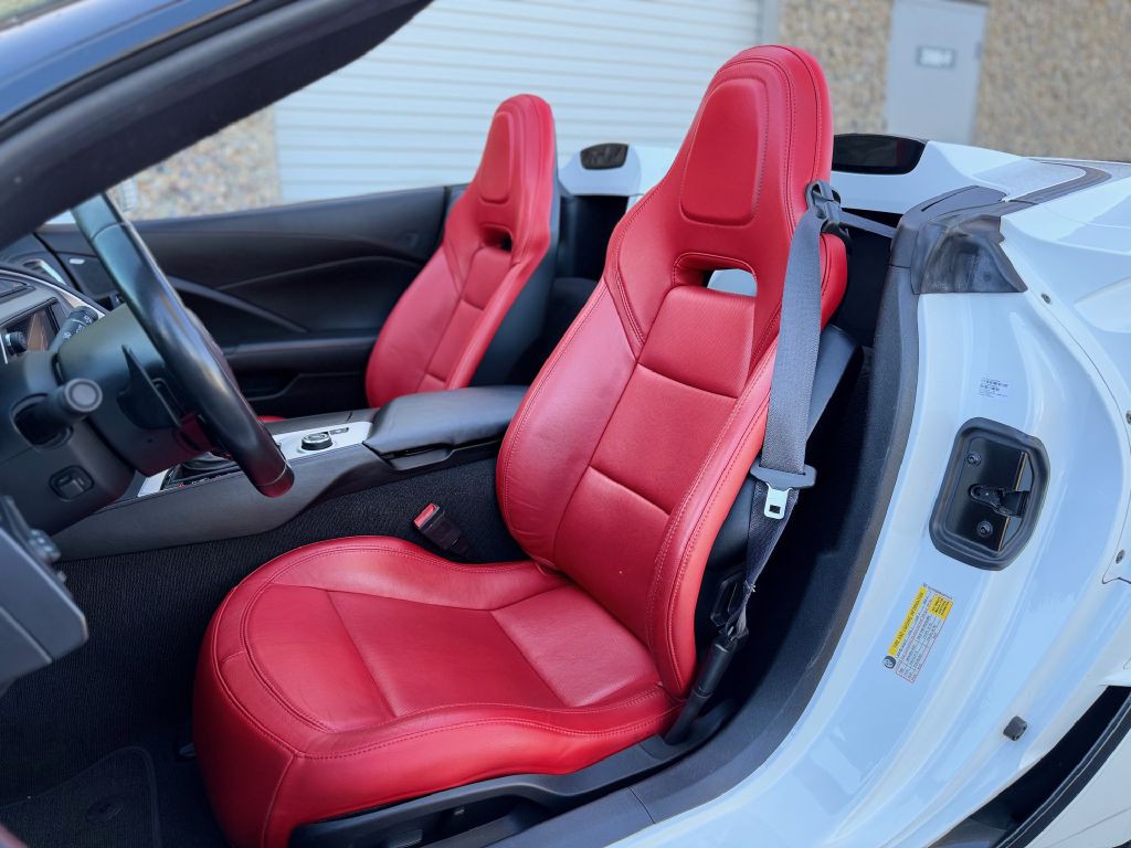 2016 Chevrolet Corvette Image 24