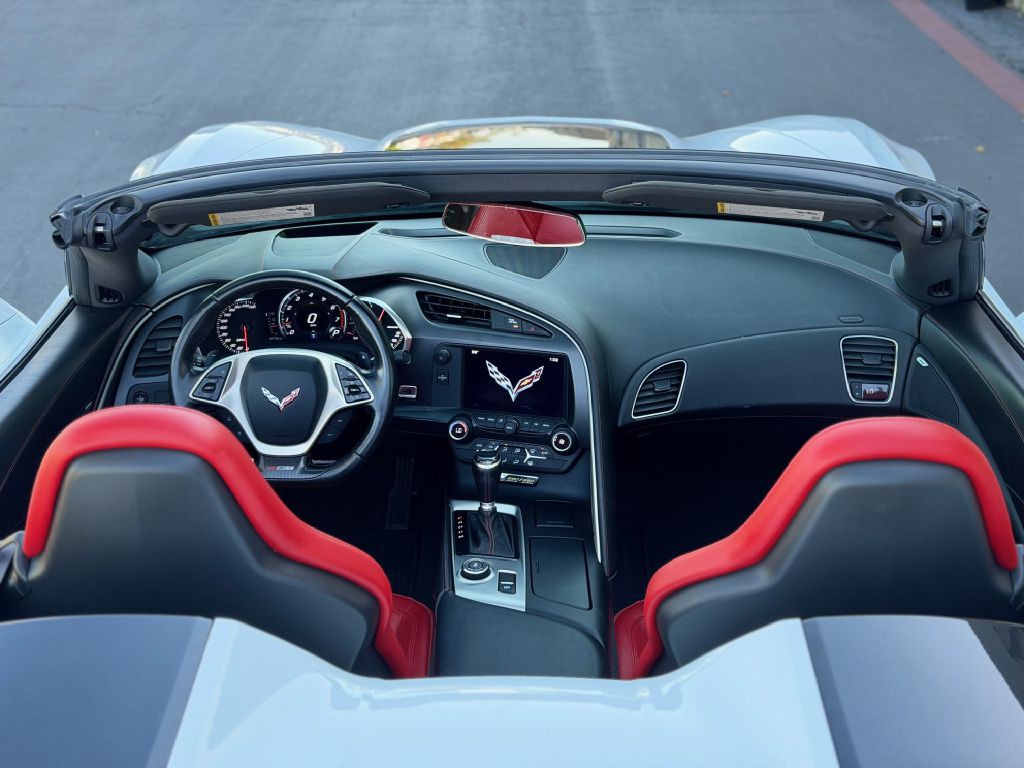 2016 Chevrolet Corvette Image 28