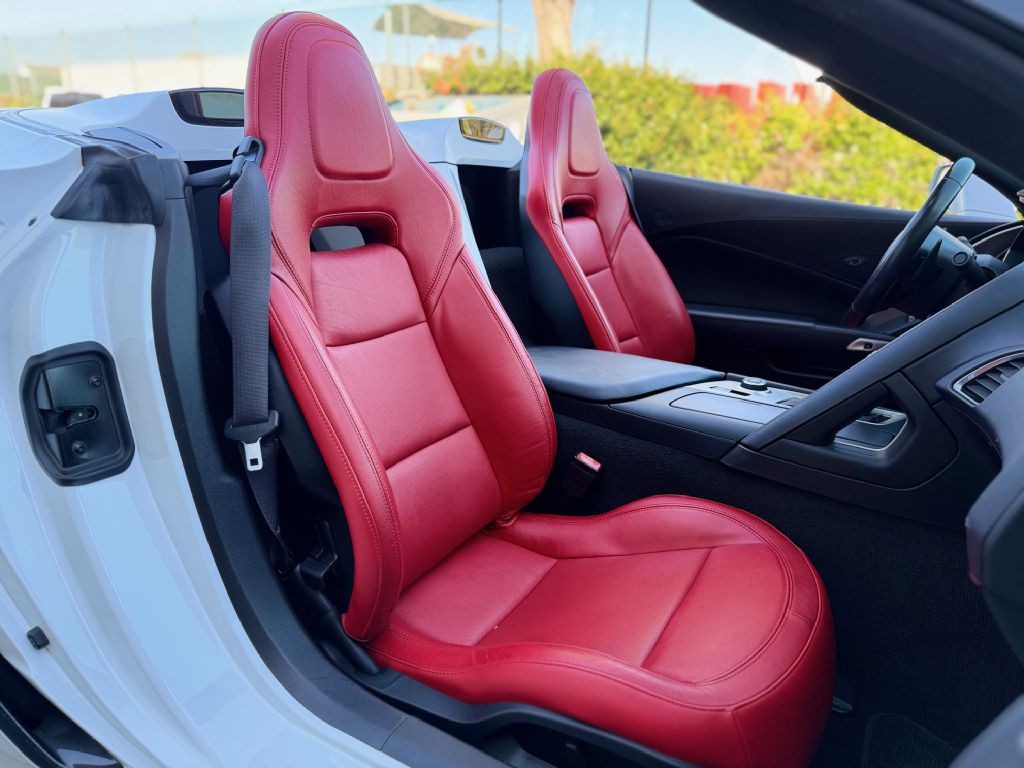 2016 Chevrolet Corvette Image 29