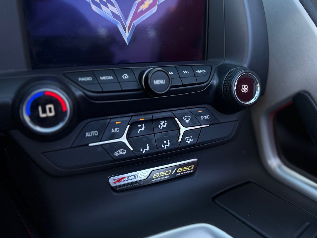 2016 Chevrolet Corvette Image 34