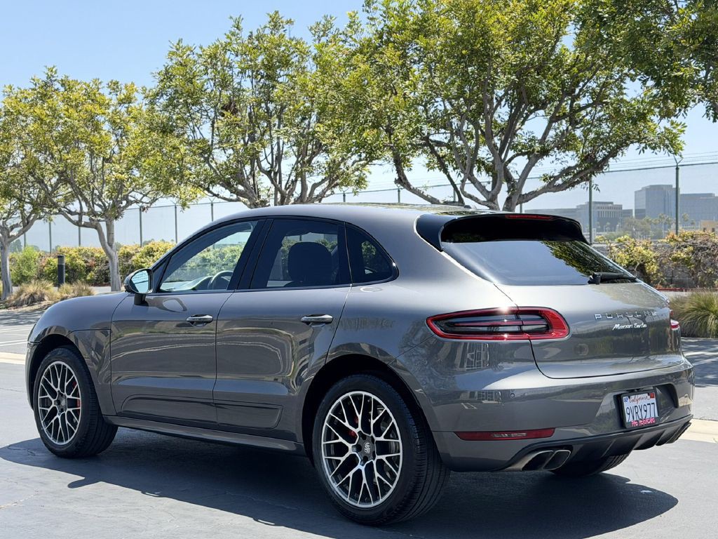 2018 Porsche Macan Image 3