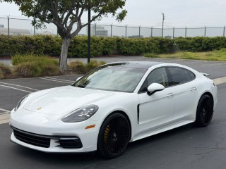 Image for 2018 Porsche Panamera 4 ID: 7536353