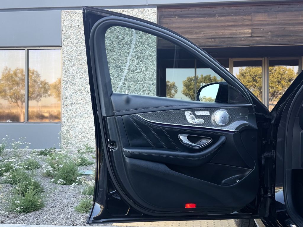 2019 Mercedes-Benz E-Class Image 8
